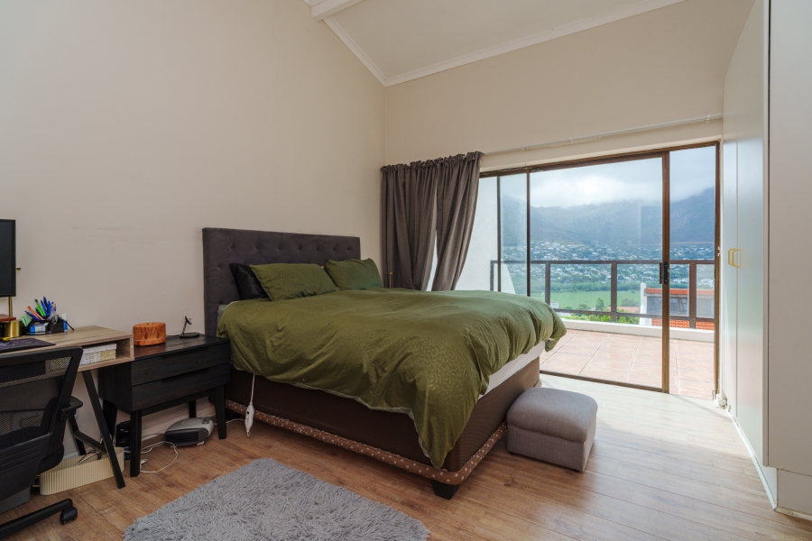 4 Bedroom Property for Sale in Northshore Western Cape